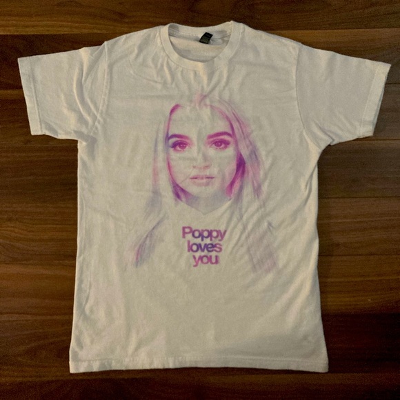 Poppy Loves You Tee // M - Picture 1 of 1